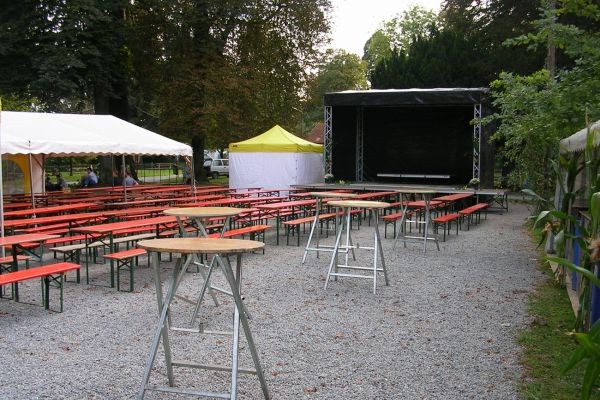 Autre / équipements de festivité